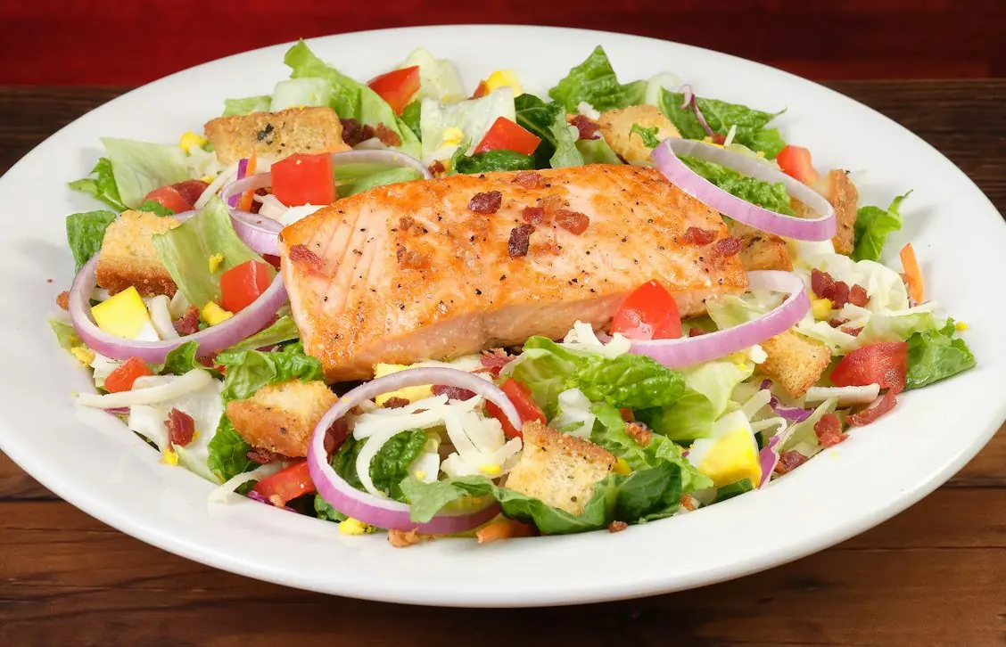 Photo of Grilled Salmon Salad.
