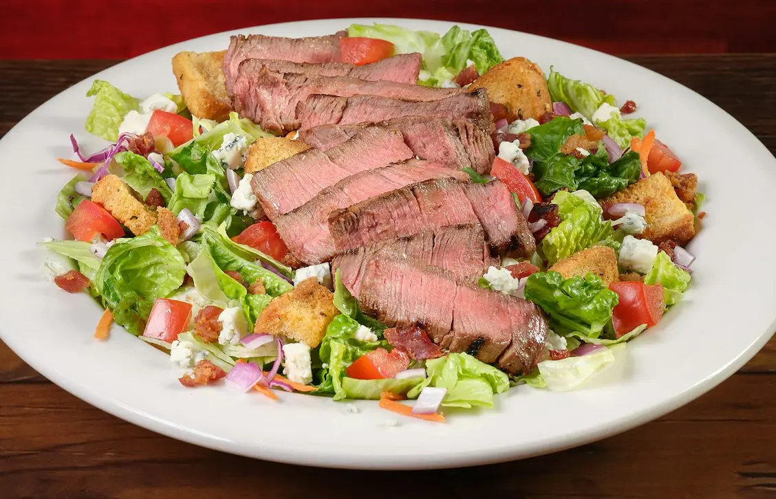 Photo of Steakhouse Filet Salad.